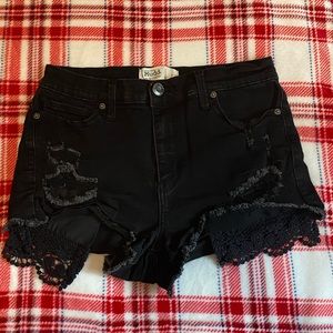 MUDD black distressed short shorts